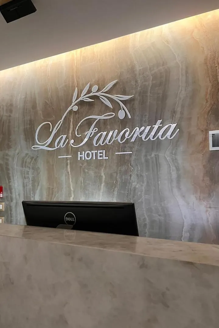 Hotel La Favorita Tirana 3*,