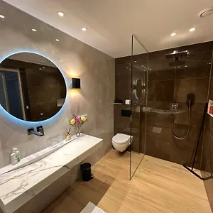 https://amstel-corner.amsterdamhotelsnl.com