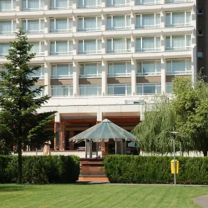 ramada-parc.bucharesthotelsnow.com/