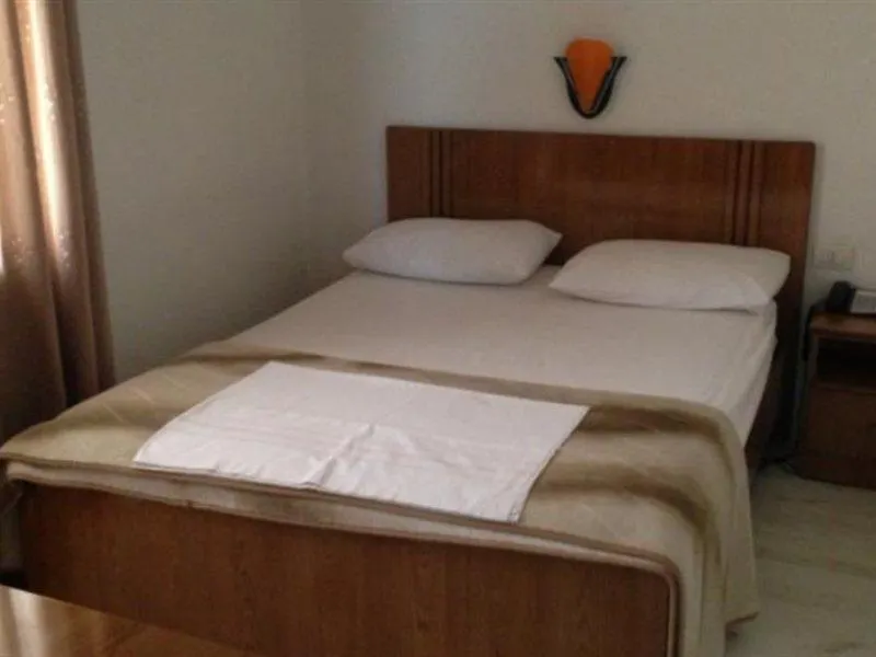 Hotel La Favorita Tirana