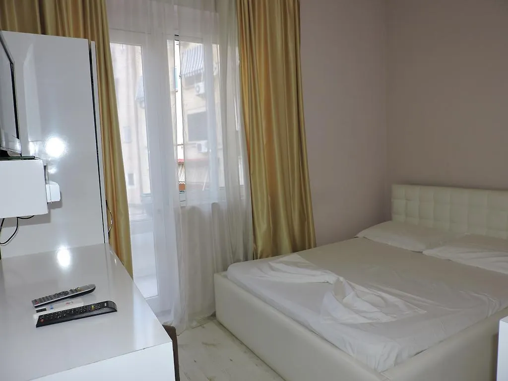 Hotel La Favorita Tirana