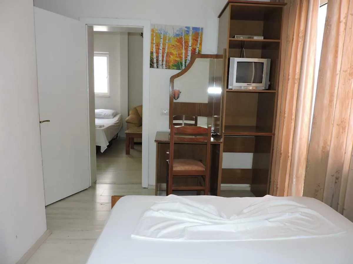 Hotel La Favorita Tirana